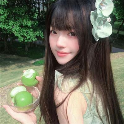 金发女郎 封面