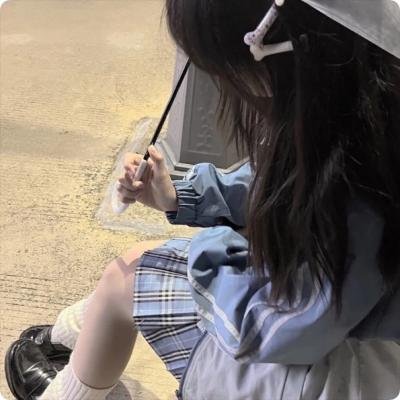 奇异人生马戏团 封面